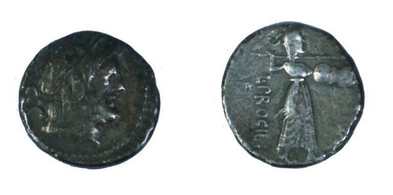 * Rome - Procilia (80 avant J.C) - Denier - A : Tête de Jupiter à droite - R :…