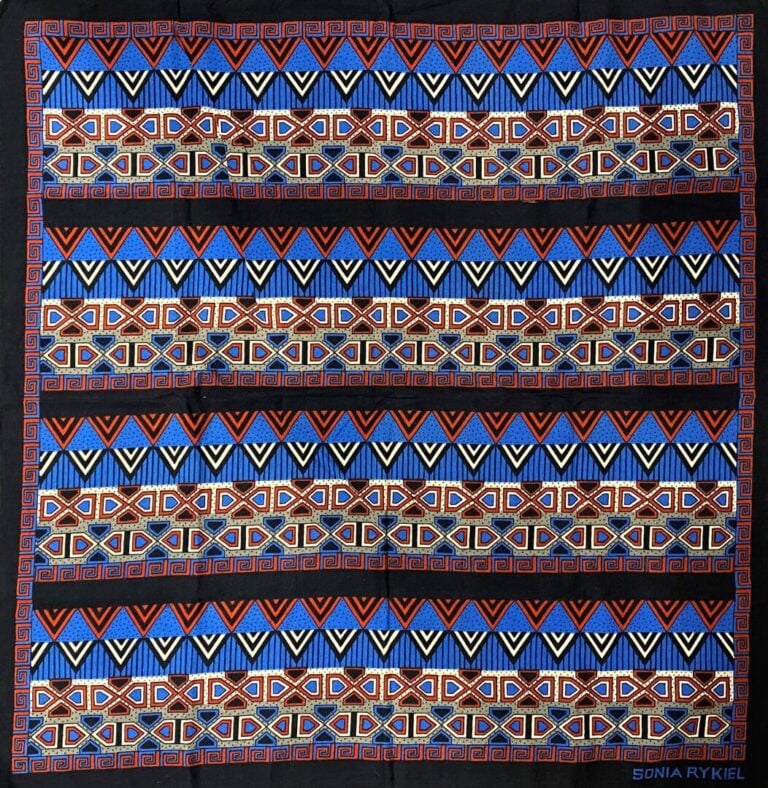Sonia RYKIEL - Lot de deux foulards en coton à décor imprimé de motifs géométri…