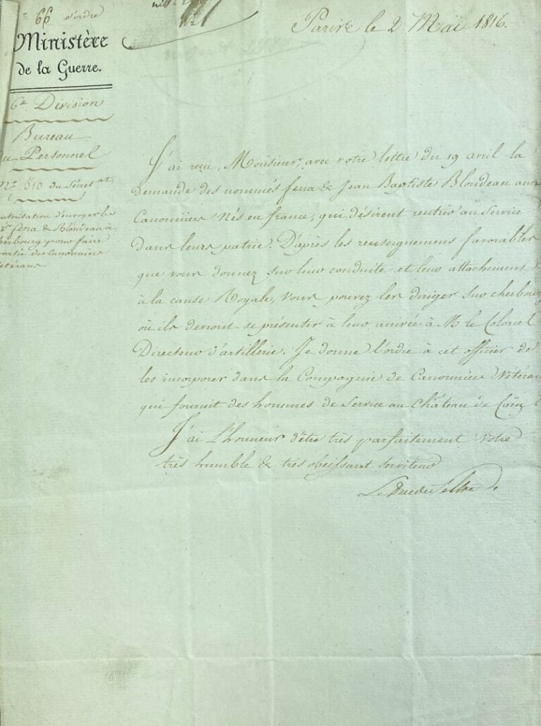 Cinq papiers manuscrits, XVIII° siècle, en langue hollandaise - Trois papiers i…