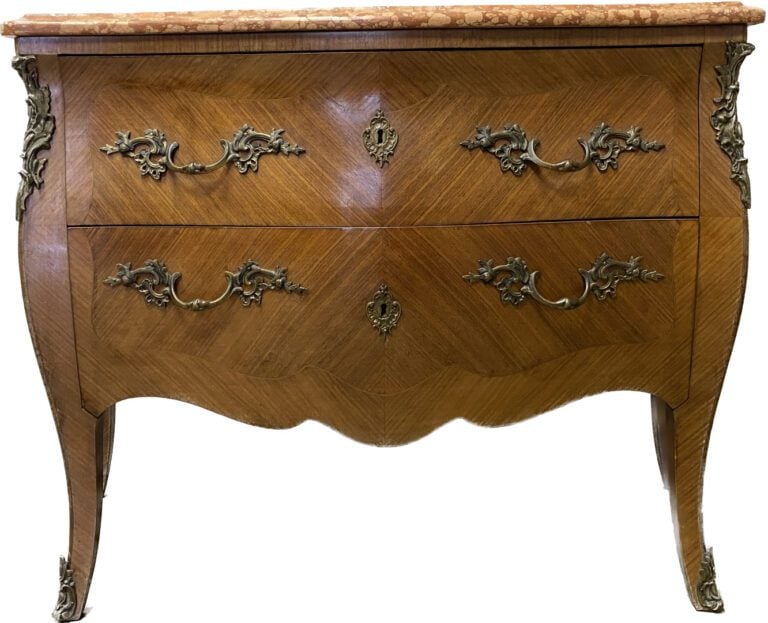 Commode galbée en bois de placage ouvrant en façade à deux tiroirs sans travers…