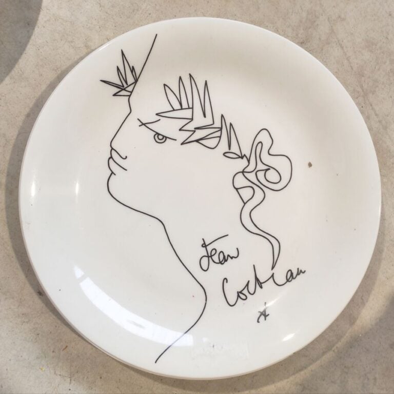 D'après Jean COCTEAU. 10 assiettes en porcelaine à décors différents