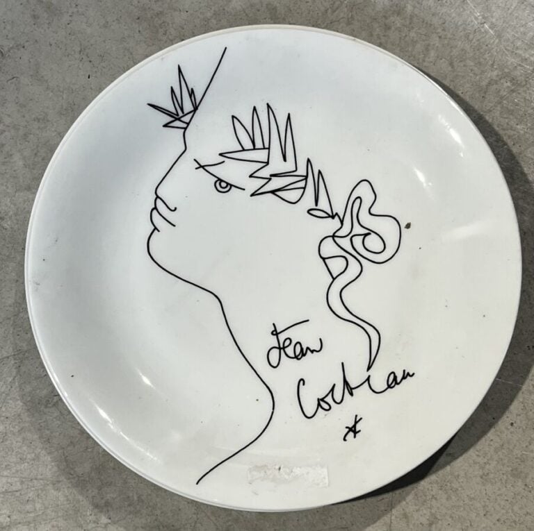 D'après Jean COCTEAU. 10 assiettes en porcelaine à décors différents