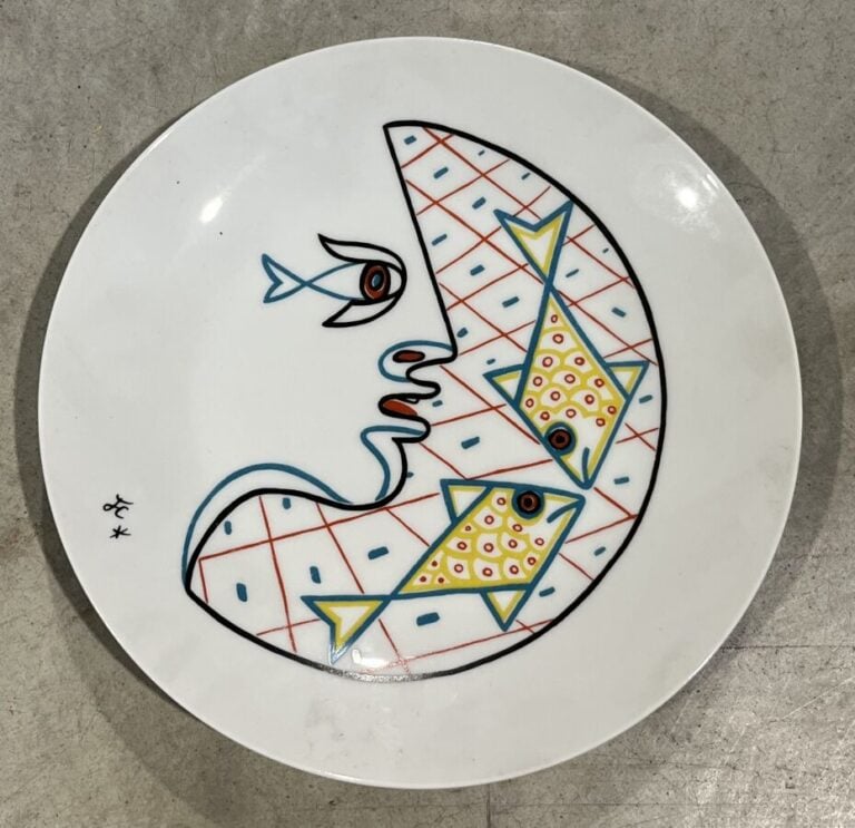 D'après Jean COCTEAU. 10 assiettes en porcelaine à décors différents