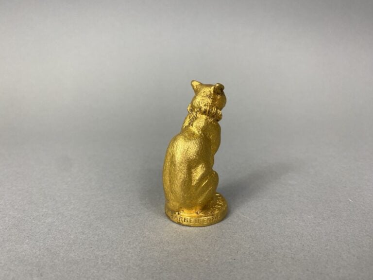 Emmanuel FRÉMIET (1824-1910), d'après. - Chatte au collier - Epreuve en bronze…