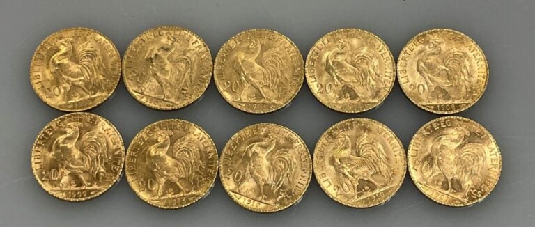 Ensemble comprenant 10 pièces de 20 francs or (900‰) de type "Marianne-Coq" - -…