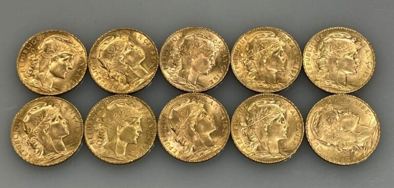 Ensemble comprenant 10 pièces de 20 francs or (900‰) de type "Marianne-Coq" - 2…