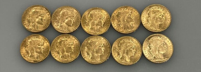 Ensemble comprenant 10 pièces de 20 francs or (900‰) de type "Marianne-Coq" - 3…