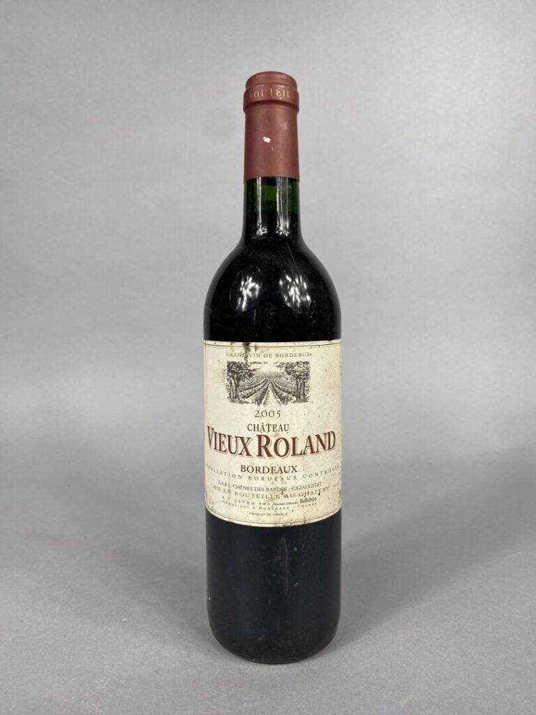 Ensemble de cinq bouteilles comprenant : - - Château Les Renardières, 1999 - -…