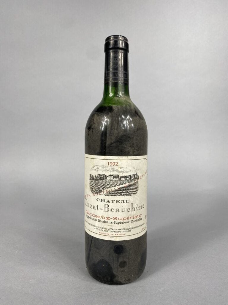 Ensemble de cinq bouteilles comprenant : - - Château Les Renardières, 1999 - -…