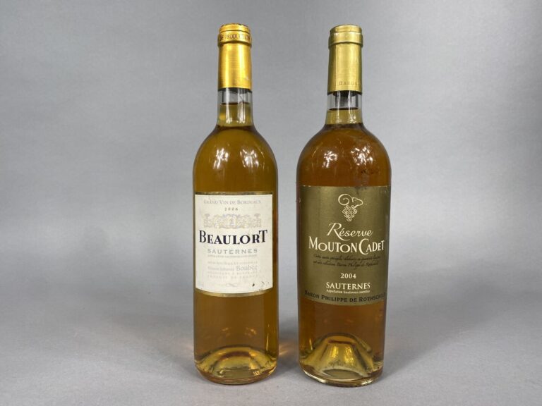 Ensemble de trois bouteilles comprenant : - - Mouton Cadet, Sauternes, 2004 - -…