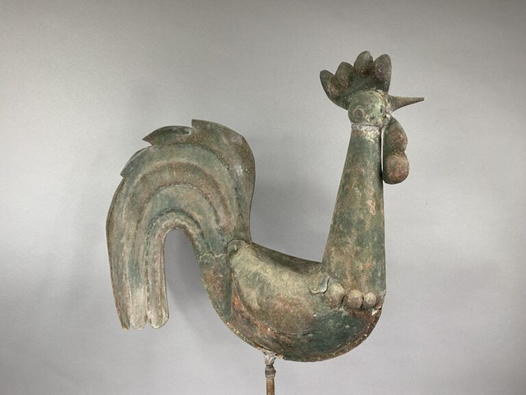 Epi de faîtage en métal patiné représentant un coq - H : 77 cm
