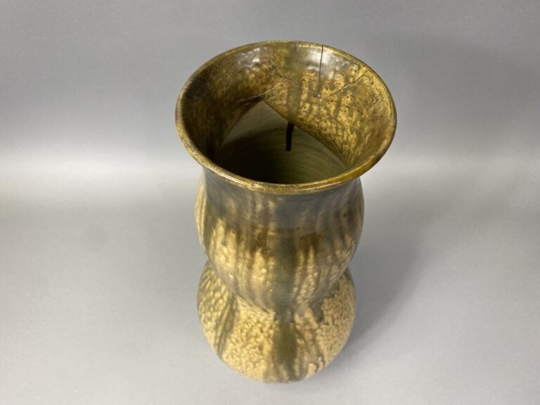 Eugène LION (1867-1945) - Grand vase coloquinte en céramique émaillée dans les…