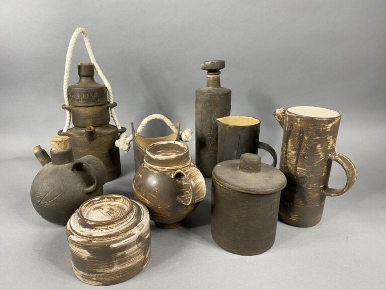 GALERIE DE LA COURTINE - SAINT PAUL DE VENCE - Ensemble de 9 poteries émaillées…