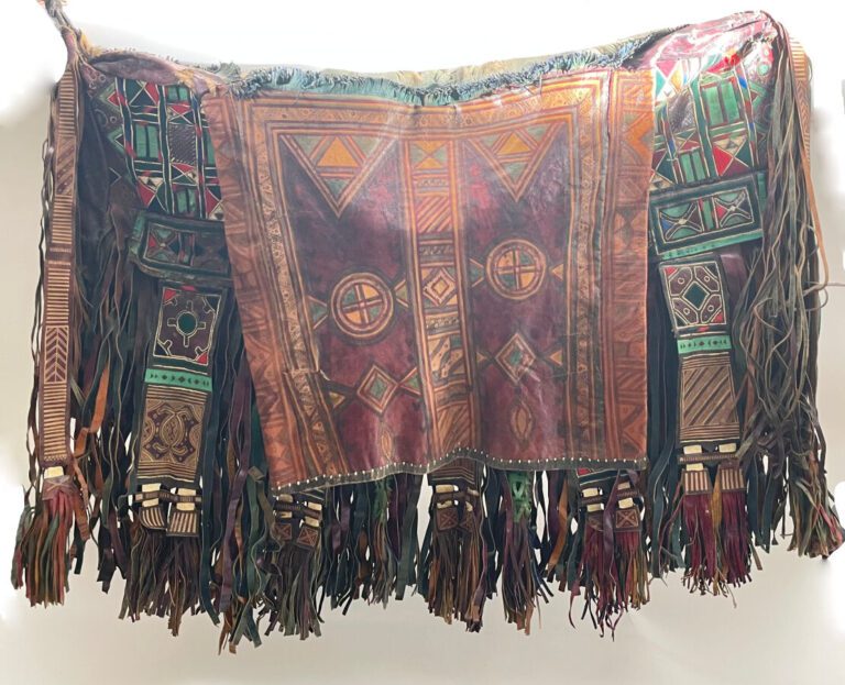 Grand sac de selle de chameau touareg en cuir polychrome