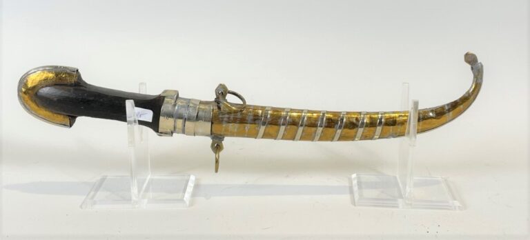 Koummiya à manche en corne, fourreau en cuivre et acier - Longueur : 42 cm