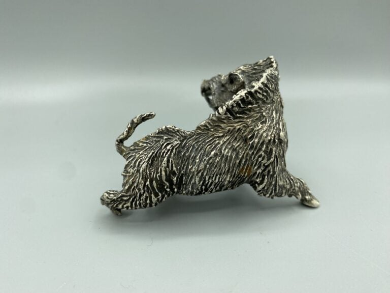 Mario CERRETTI (XXe) - Sujet Sanglier en argent (800) - Poids : 157.6 g - H : 6…
