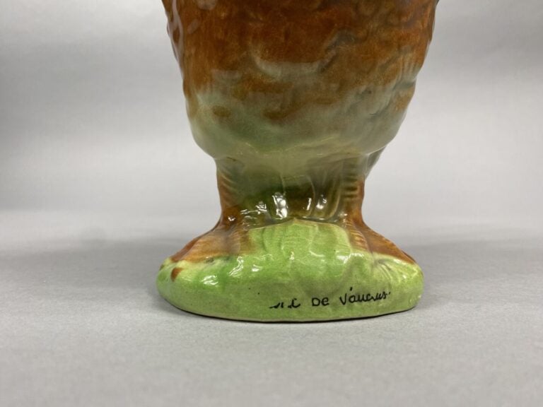 Pichet zoomorphe en barbotine figurant un canard - H : 33 cm