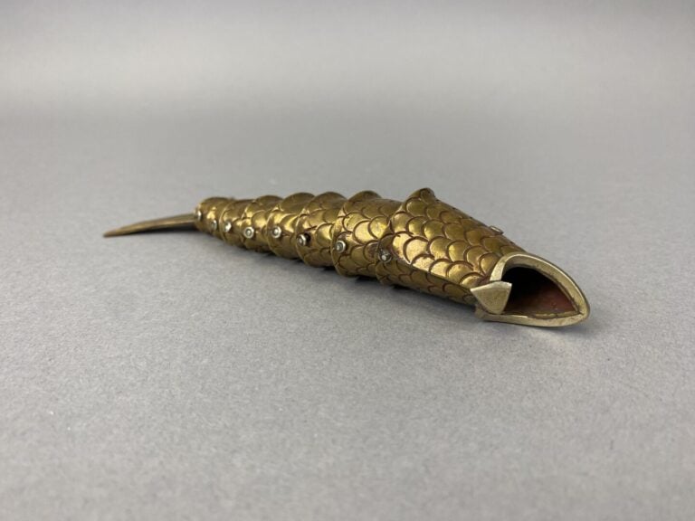 Poisson articulé en métal doré - Long : 14 cm