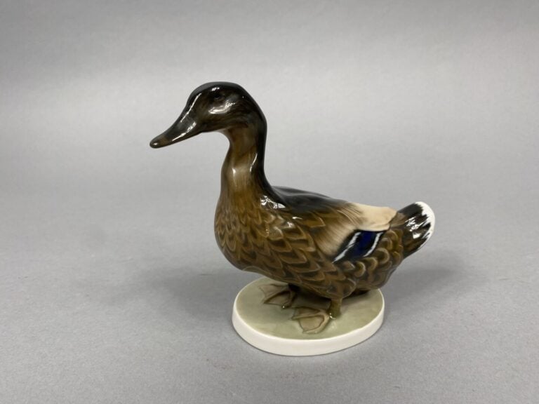 ROSENTHAL - Deux sujets en porcelaine émaillée polychrome figurant un canard et…