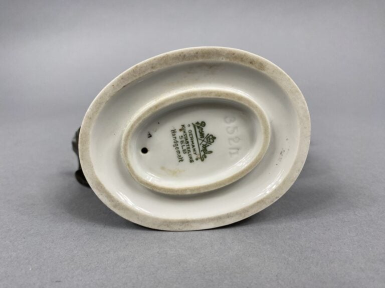 ROSENTHAL - Deux sujets en porcelaine émaillée polychrome figurant un canard et…