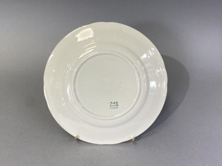 ROUEN, GIEN, SARREGUEMINES, etc - Lot d'assiettes en faïence à décor imprimé di…