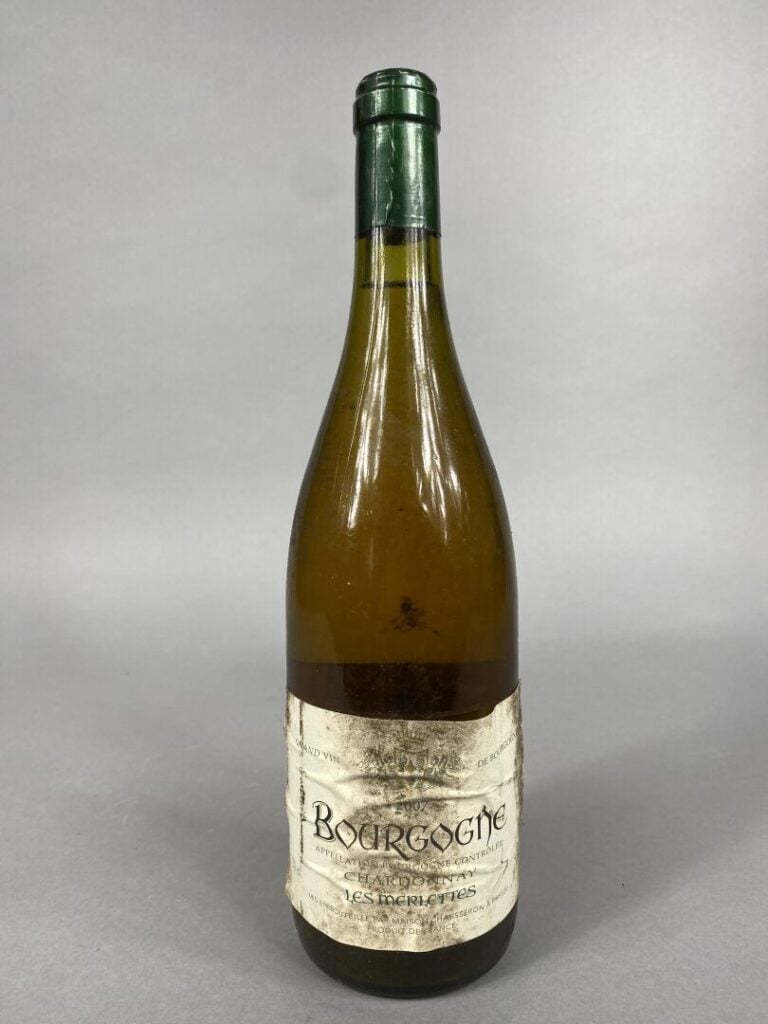 Sauvignon et Bougogne - Ensemble de cinq bouteilles comprenant : - - Bougogne,…