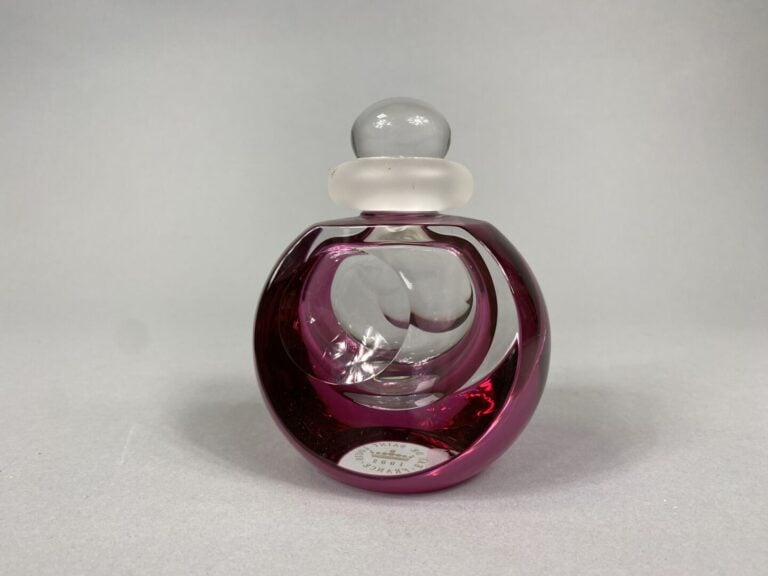 Serge MANSAU pour les cristalleries de SAINT-LOUIS - Flacon à parfum en cristal…
