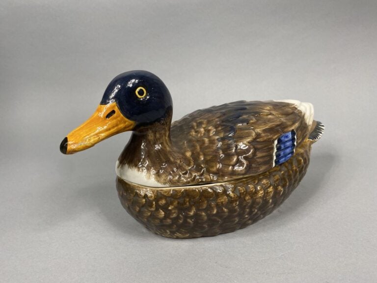 Terrine en céramique émaillée polychome en forme de canard - 16 x 11 x 30 cm
