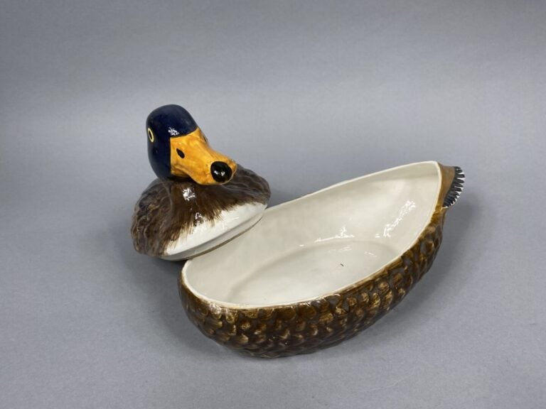 Terrine en céramique émaillée polychome en forme de canard - 16 x 11 x 30 cm