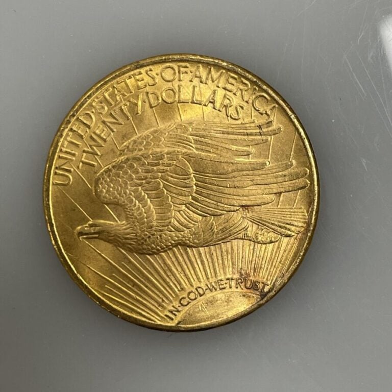 Une pièce de 20 Dollars en or (900‰) Saint-Gaudens " Double Eagle" - 1925 - 33.…