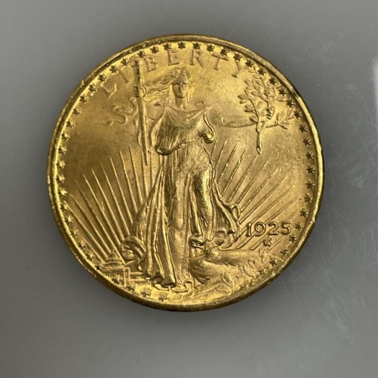 Une pièce de 20 Dollars en or (900‰) Saint-Gaudens " Double Eagle" - 1925 - 33.…
