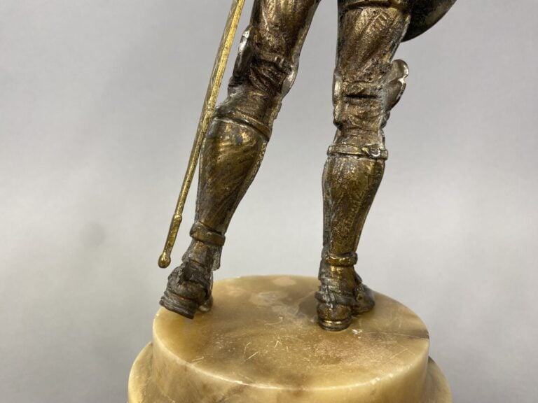 ZUMEL (XXe) - Sujet en bronze argenté partiellement doré figurant Don Quichotte…