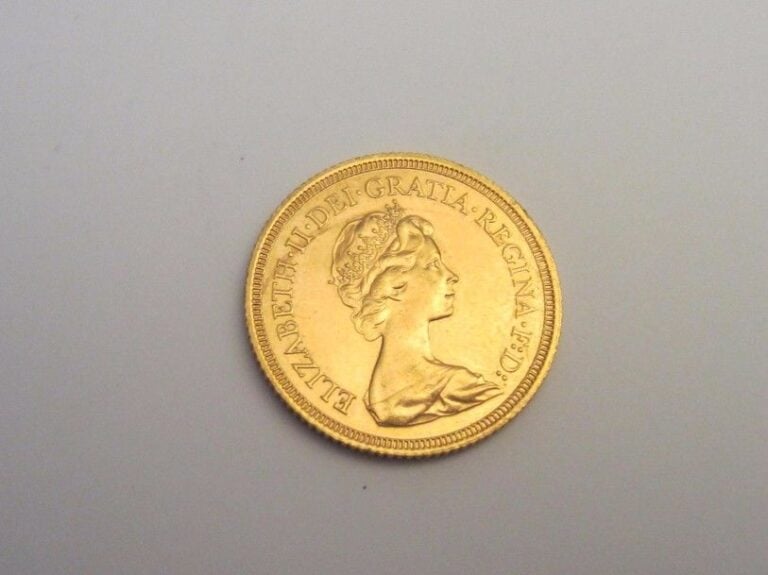 1 souverain Elisabeth II