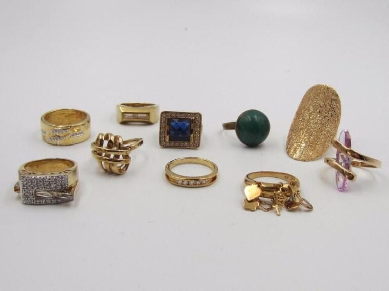 10 bagues plaqué or taille 58