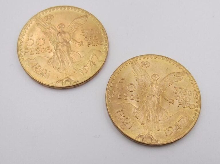 2 pièces de 50 pesos