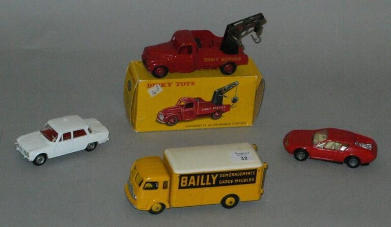 4 Pièces; camion Simca cargo Bailly, Alfa Roméo Guilleta, Alpine Renault A 310, camion de dépannage Citroën en BO - 60%