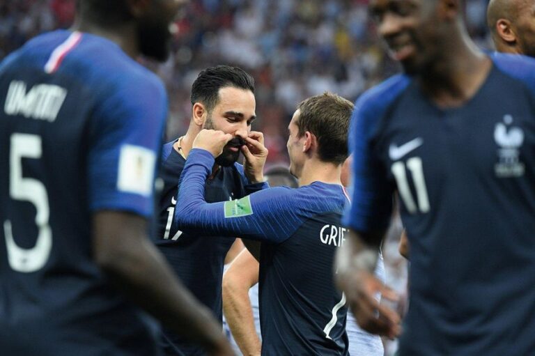 Adil Rami, Antoine Griezmann, France-Croatie - Coupe du monde 2018 © Franck Faugère/L'Équipe 15 juillet 201