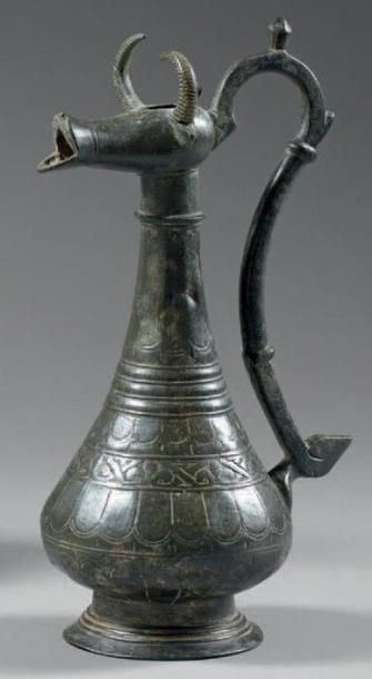 Aiguière zoomorphe persane Bronz