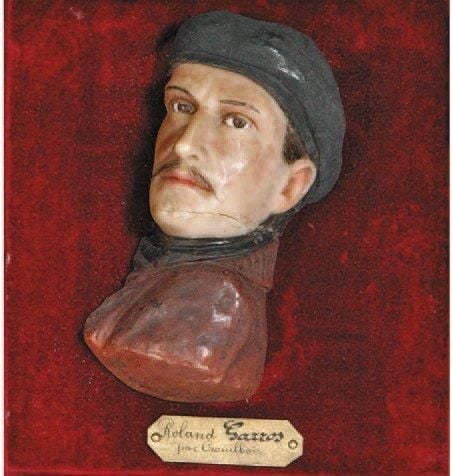 André Beaumont (1880-1938) Buste en ronde bosse réalisé en cire polychrome et cheveux par Crouilleboi