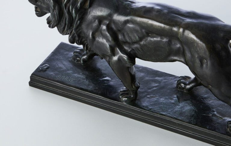 ANTOINE-LOUIS BARYE - (1795-1875) - « Le lion » - Sculpture en bronze signé sur…