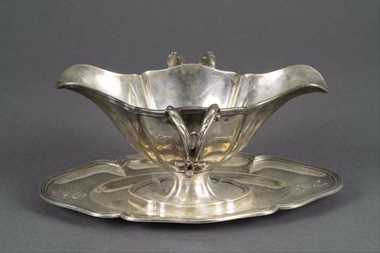ARGENT Saucière en argent chiffrée P
