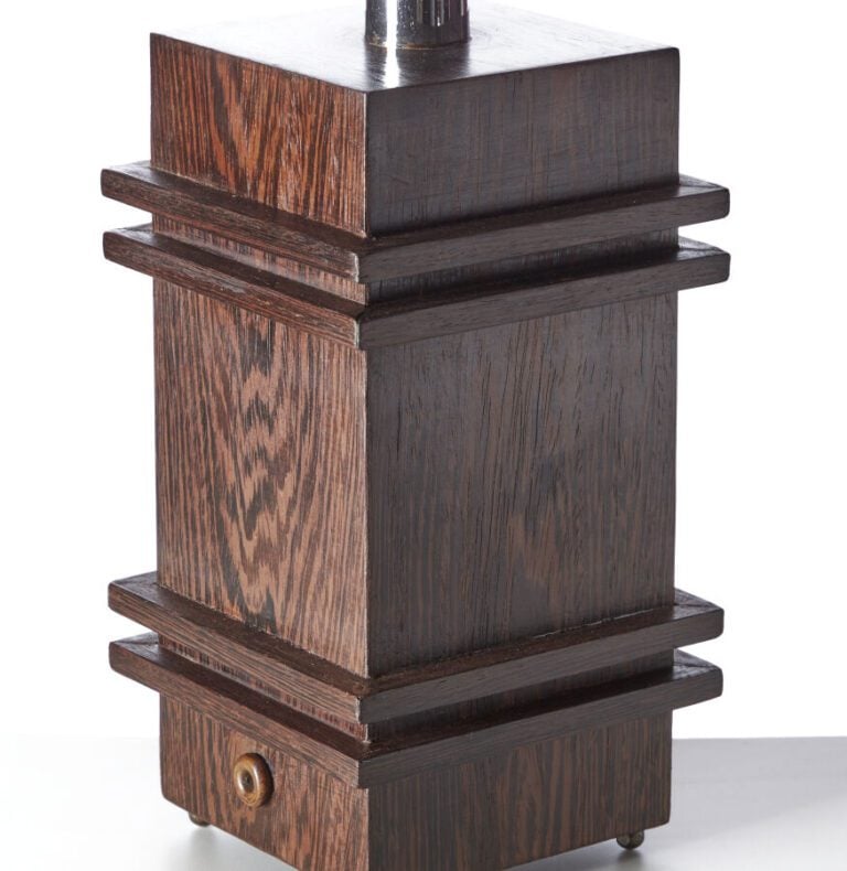ATTRIBUÉ À JACQUES ADNET - Lampe moderniste en placage de - bois de palmier - H…