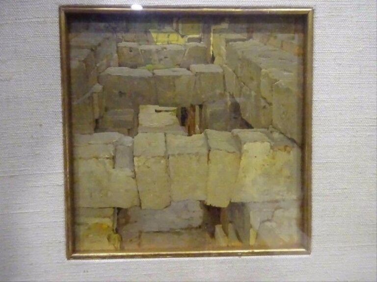 Attribué à Vittorio GRASSI Les arcades romaines Huile sur panneau Non signée 14,5 x 14 cm (à vue)