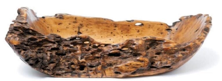 Bac en forme d'abreuvoir en bois dur des Philippine