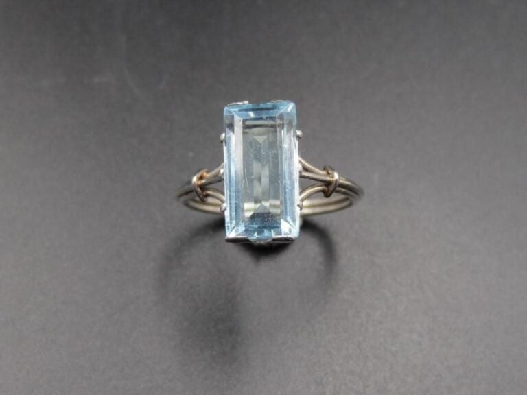 BAGUE en platine (mi