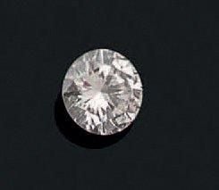 BAGUE solitaire en or gris (750 millièmes) serti d'un diamant taille brillant pesant 1,20 carat