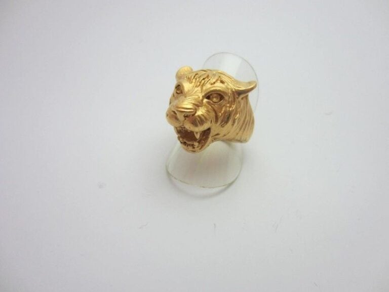 BAGUE «tigre rugissant» en bronze doré ajouré et ciselé, modèle «Sarafina