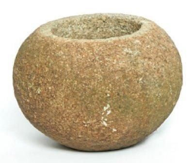 Bassin à eau en pierre pour jardin de forme globulaire (chozubachi