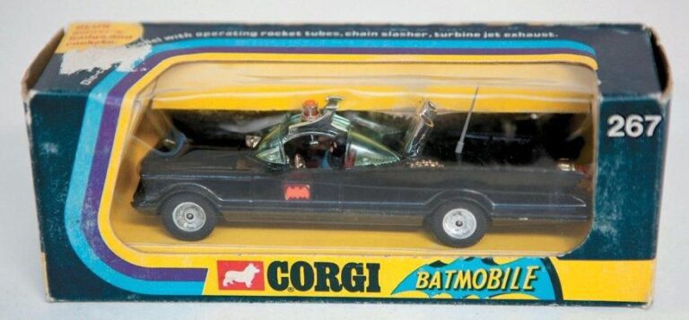 Batman Corgi - Batmobile - Ré