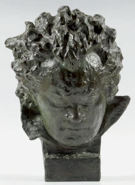 Beethoven Épreuve en bronze à patine nuancé vert, signée sur le côté de la base, numérotée 4/12 Fonte à la cire perdue Susse Hau